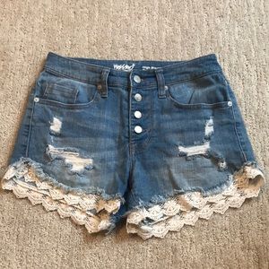 BLUE RIPPED HIGH RISE SHORT DENIM